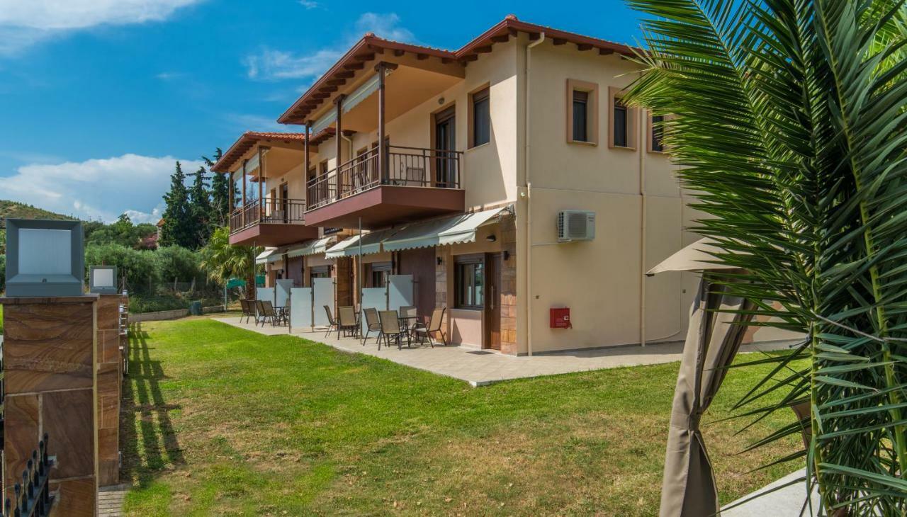 Luxury Apartments Marianna Neos Marmaras Exterior photo
